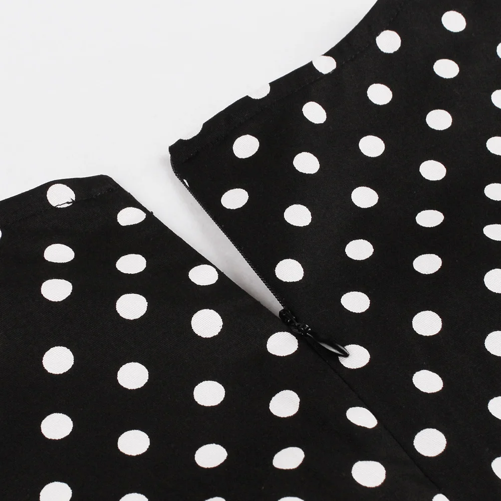 Женское винтажное платье в горошек черное из хлопка стиле ретро 60 х с V образным