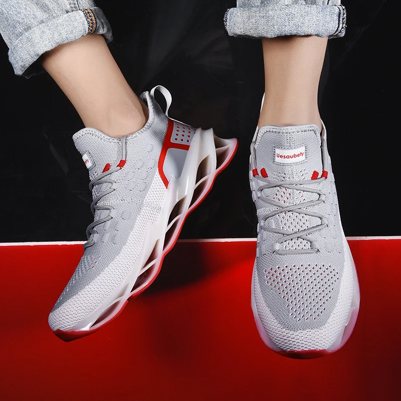 

2020 New Blade Running Shoes for Men Antiskid Damping Cool Outsole Walking Trekking Leisure Summer Running Zapatills Sneakers