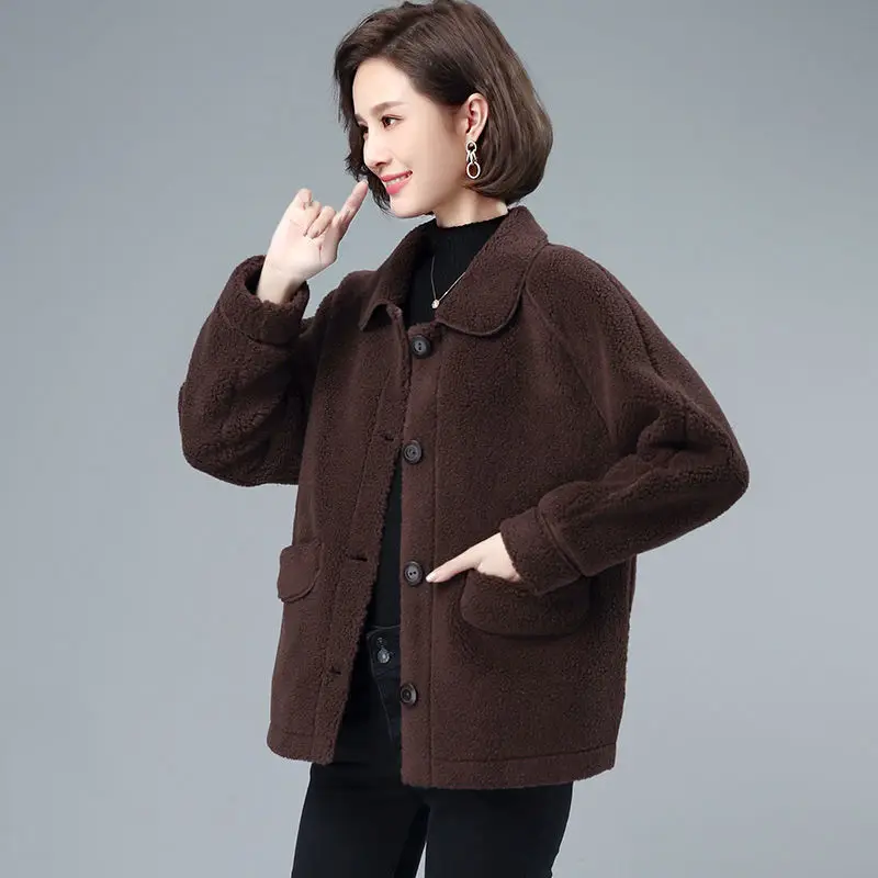 

Cashmere jacket short women's autumn and winter 2020 new middle aged mother's woolen coat with cashmere and thickened foreign