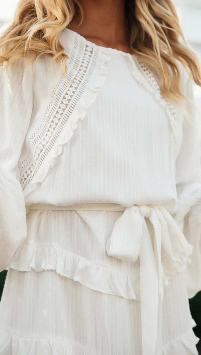 

Vintage Summer Dresses Women Casual Mini Dress White Flare Sleeve Long Sleeve Loose A Line Dress Hollow Out Party Club