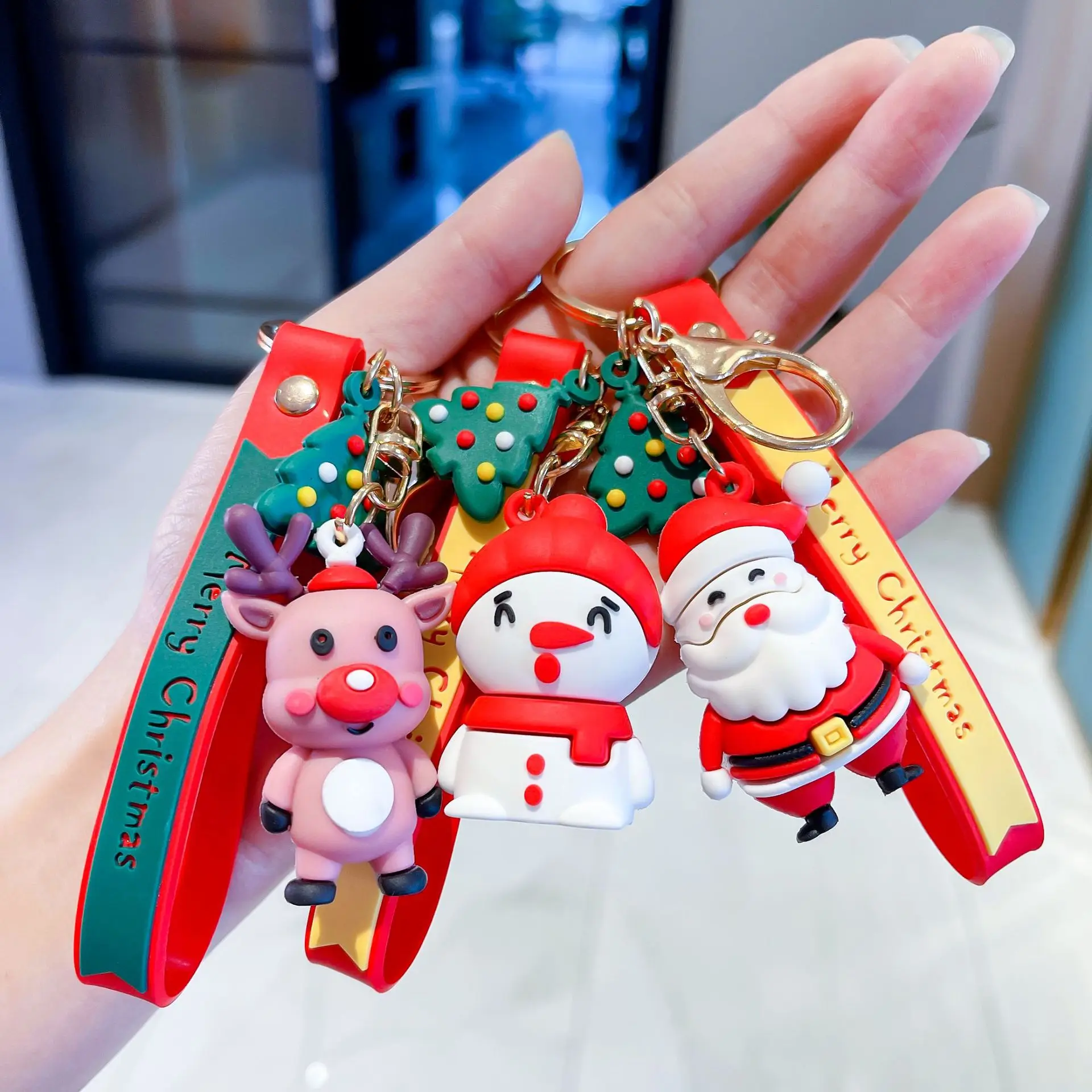 

New Christmas Doll Keychain Cute Reindeer Snowman Santa Claus Keyring Pendant Children Holiday Gift Couple Car Key Chain