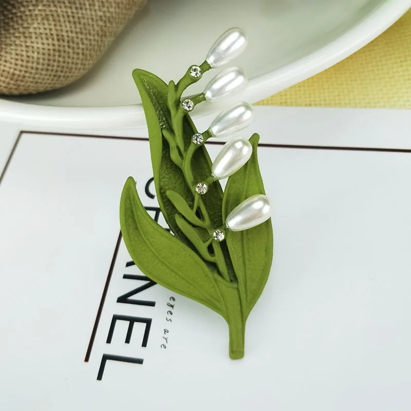 Женская Брошь с Зеленым Эмалевым листьем металлическая брошь булавкой и