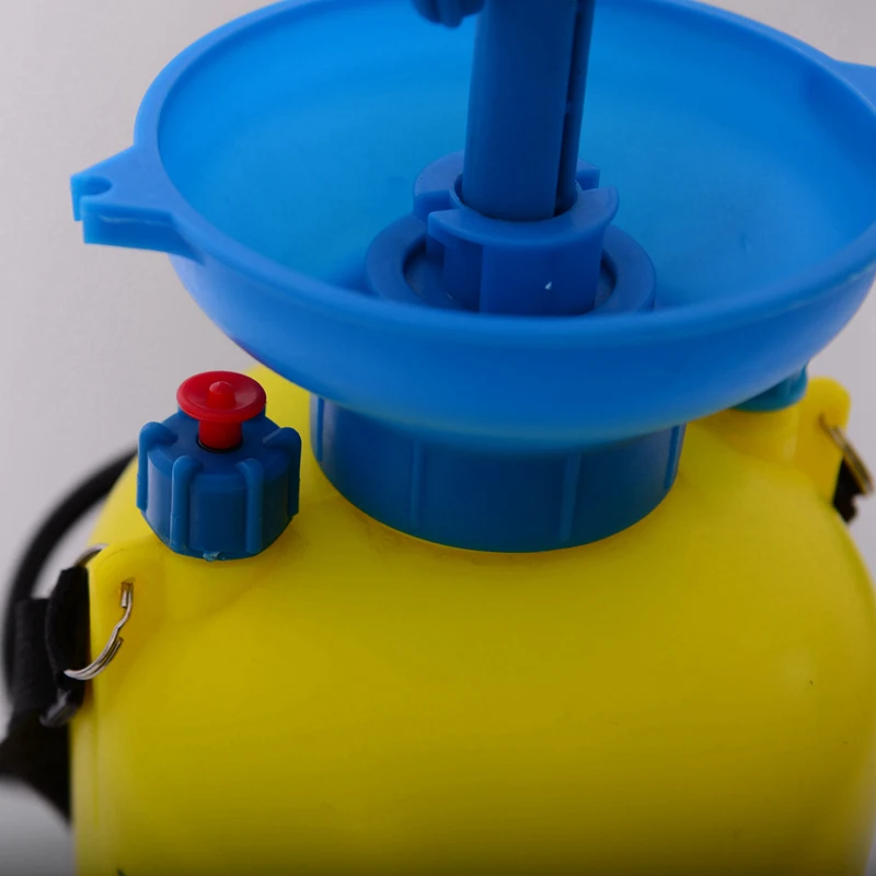 

Backpack Sprayer Water Sprayer Manual Sprayer Agricultural Pesticide High Pressure Charge Dispenser Garden Equipment Watering Sp