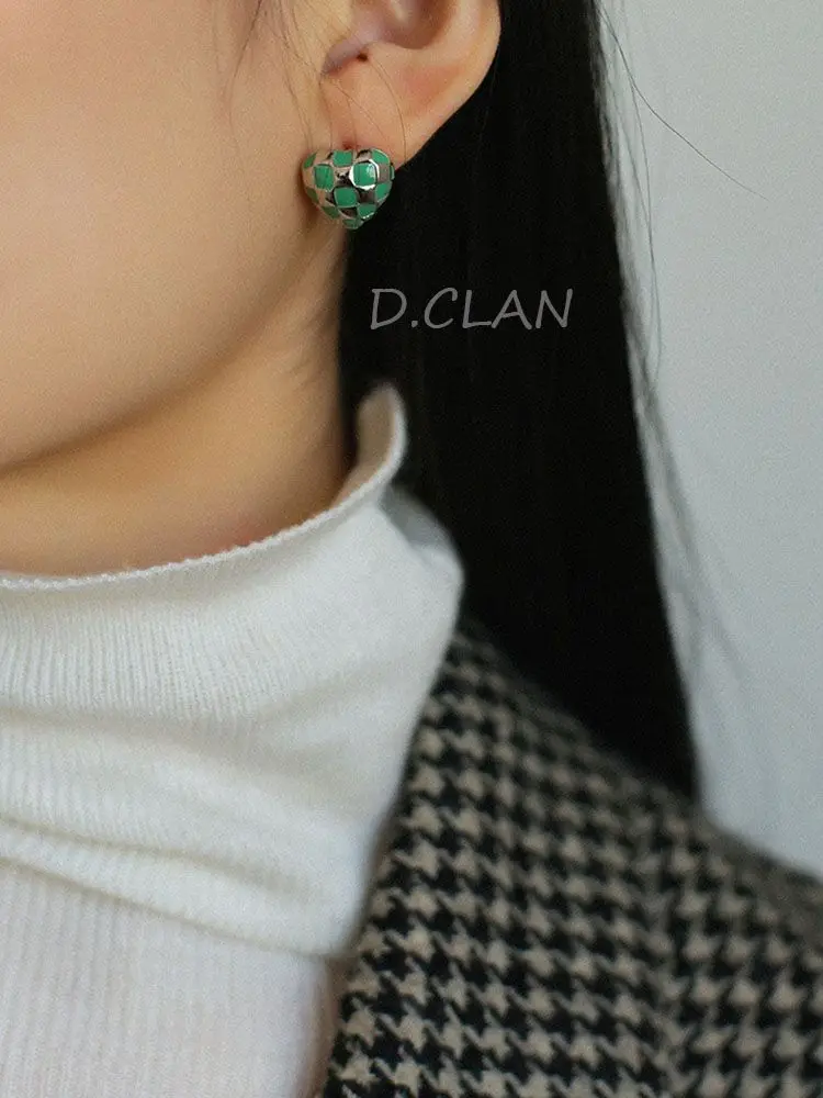 

D.CLAN Vintage New Fashion Design Heart Checkerboard Enamel Glaze Earring Stud Gift for Women Girlfriend