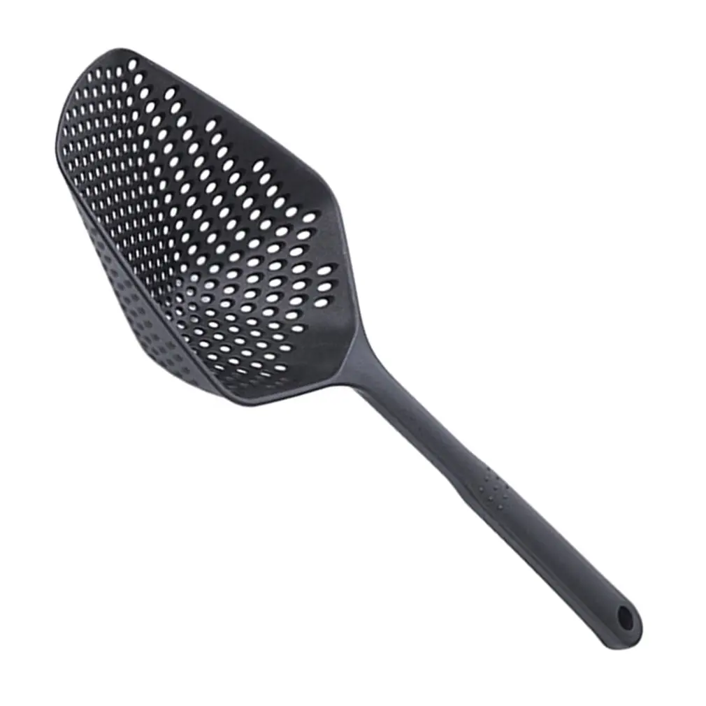 Дуршлаг совок ложка приготовленные продукты ситечко макароны овощи рис слив