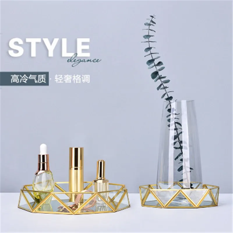 Тарелки для десертов в скандинавском стиле с золотым западным тортом