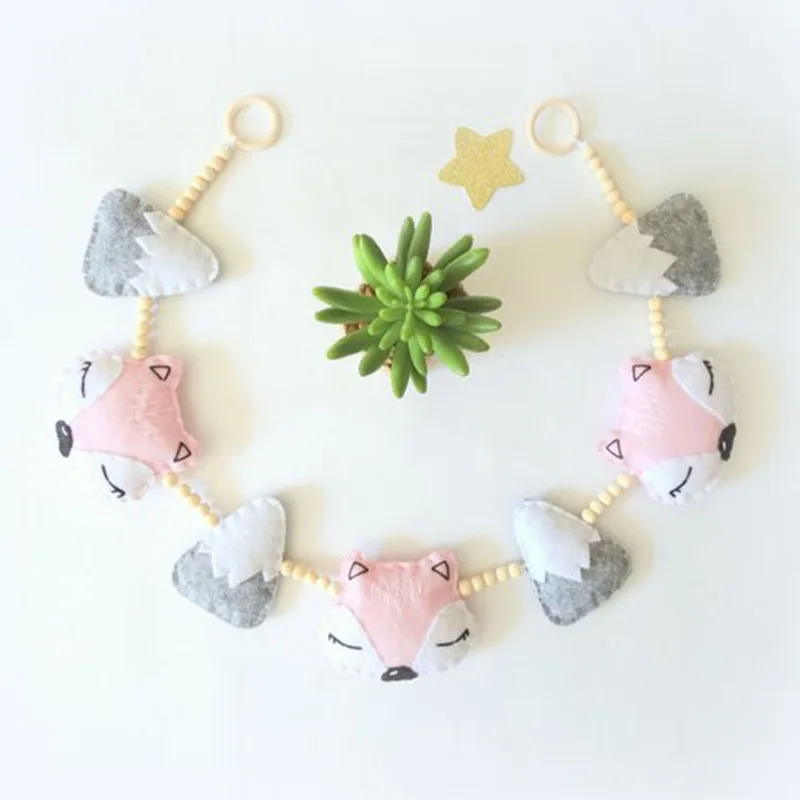 

Nordic Style Wooden Beads Fox Cartoon Pendant Wall Hanging Ornament Children's Room Game Tent Bed Kids Photo Props Home Decor