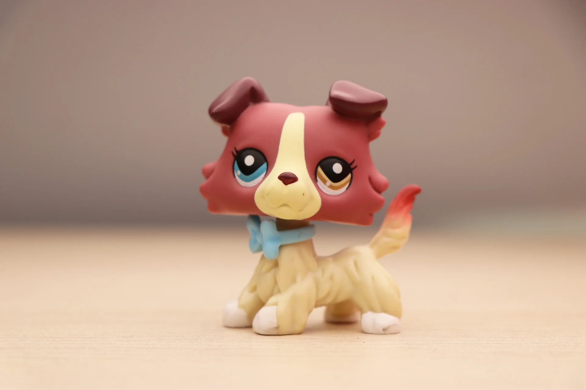 Серый Действительно Редкие pet shop мини игрушки Действие стоячая коллекция коротких волос кошка белый розовый черный оранжевый тигр кошка и собака подарки - Цвет: Серый