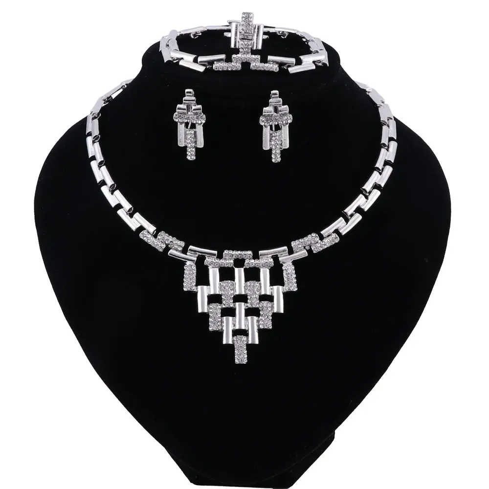 Комплект из колье серёг кольца и браслета | Украшения аксессуары