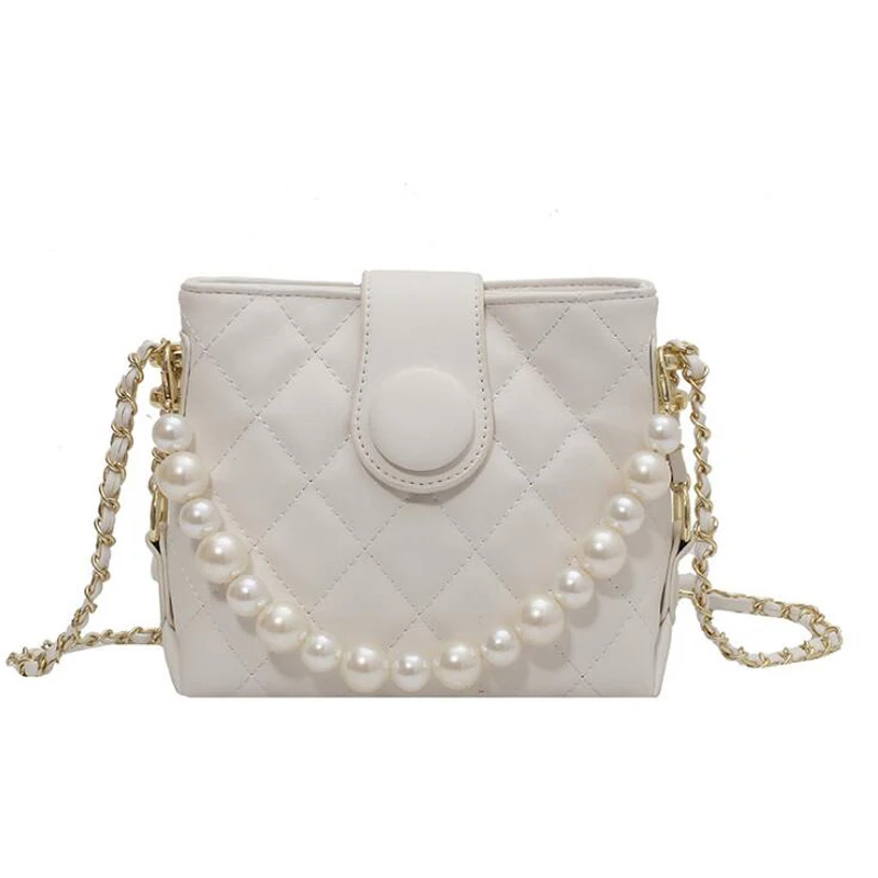 

Сумка женская через плечо, с жемчужной цепочкой и бриллиантами