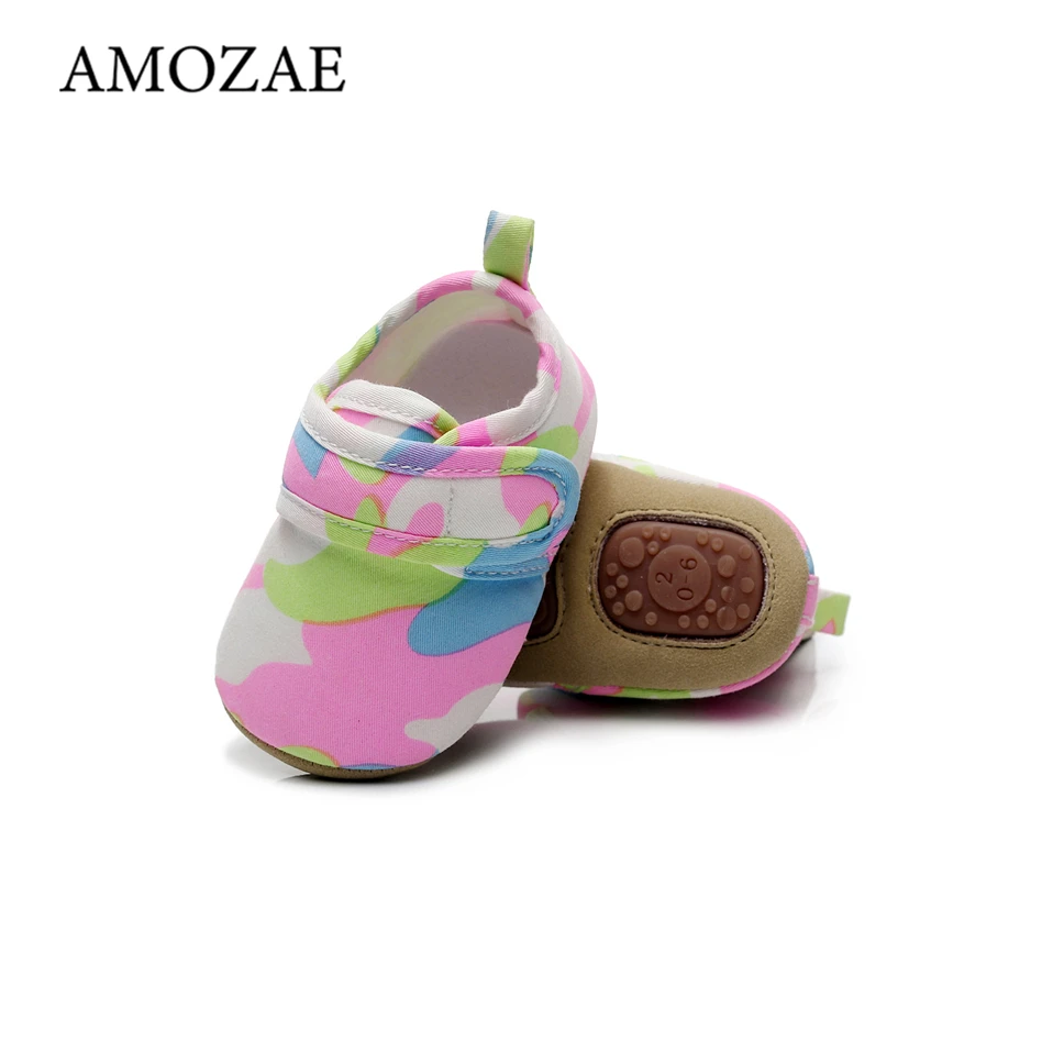 

Spring and Autumn Newborn Baby Shoes Unisex Paint Graffiti Pattern The First Walker Non-slip Baby Sneaker With Rubber Sole