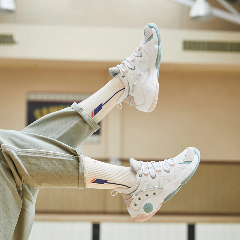 QIAODAN Basketball Shoes for Women 2023 Fashion Breathable Casual Sports Shoes High Quality Fashion Female Sneakers XM36212004