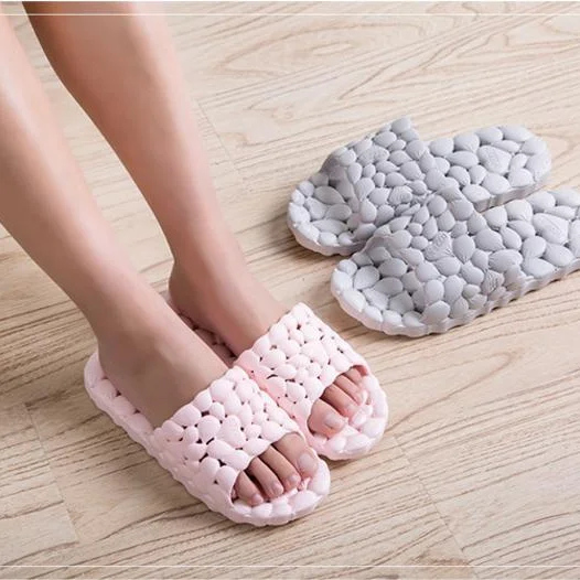 

Шлепанцы женские домашние из мягкого ПВХ, сланцы, Нескользящие, дышащие, летняя обувь для дома, ванной комнаты, для влюбленных