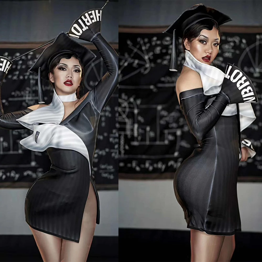 Женское мини-платье с разрезом открытой спиной и расклешенными рукавами |