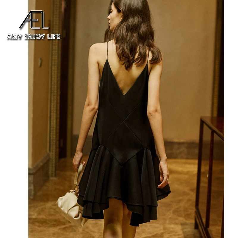 Женское платье с глубоким v образным вырезом AEL черное открытой спиной в стиле