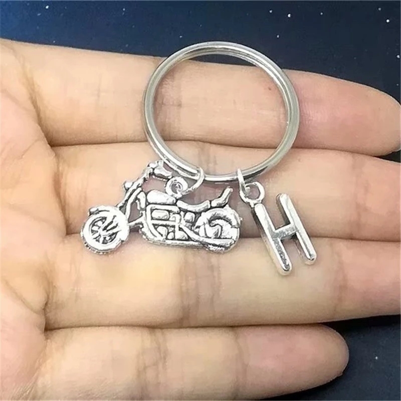 Брелок с двигателем из мультфильма мотоциклетный брелок мода ученика начальный