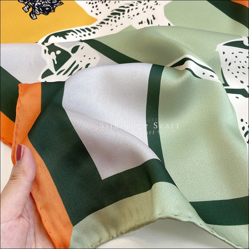 Женский атласный шарф 90 см Шелковый дизайнерский с принтом лошади - купить по