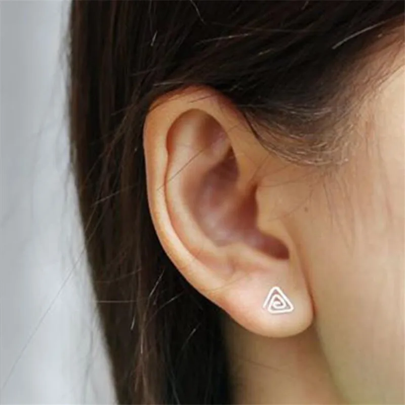 

New Creative Geometry Fashion Exquisite Simple 925 Sterling Silver Jewelry Triangle Spiral Female Stud Earrings SE155