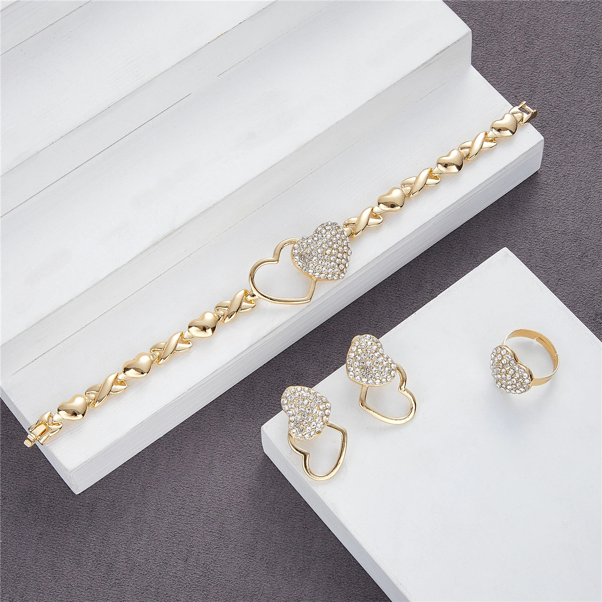 

New Fashion African Jewelry Set Heart-shaped Romantic Wedding Women's Accessories Exquisite Metal Plated Set