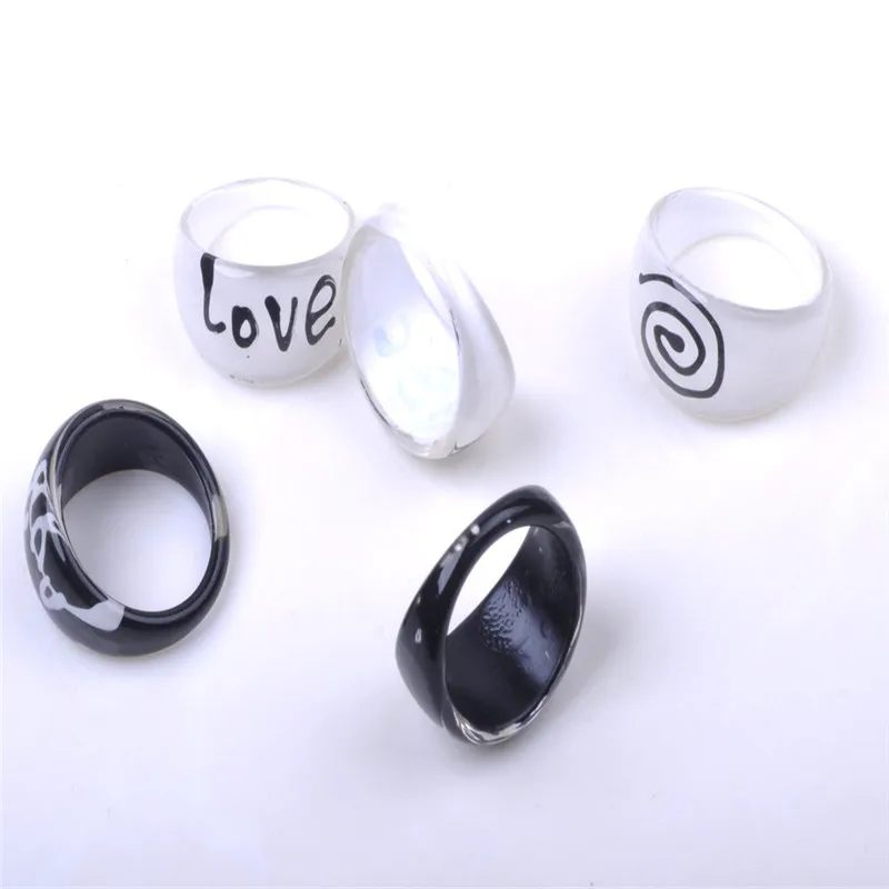 5 шт./лот оптовая продажа разные размеры белые и черные смоляные кольца модные