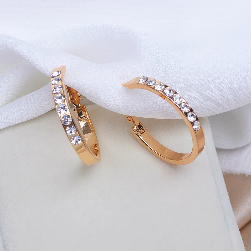 Серьги кольца женские большие с кристаллами классические ювелирные украшения