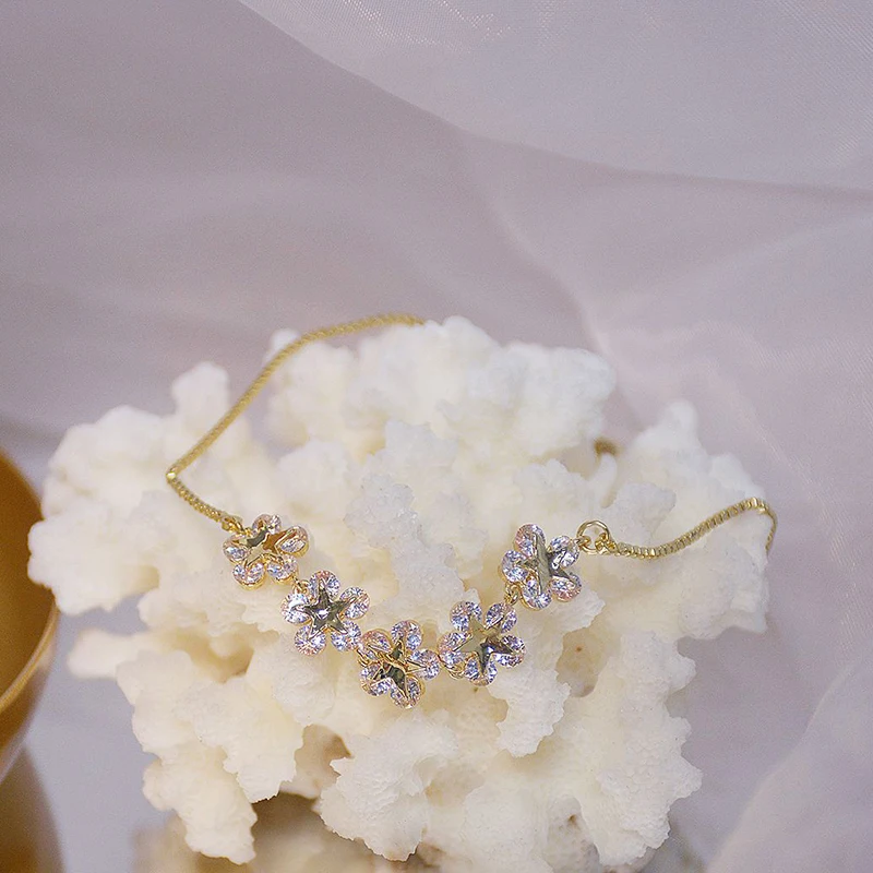 

2021 New Arrive Popular Design 14k Real Gold Flower Bone Chain Bracelet for Women Jewelry Shiny High Quality AAA Zirconia Party