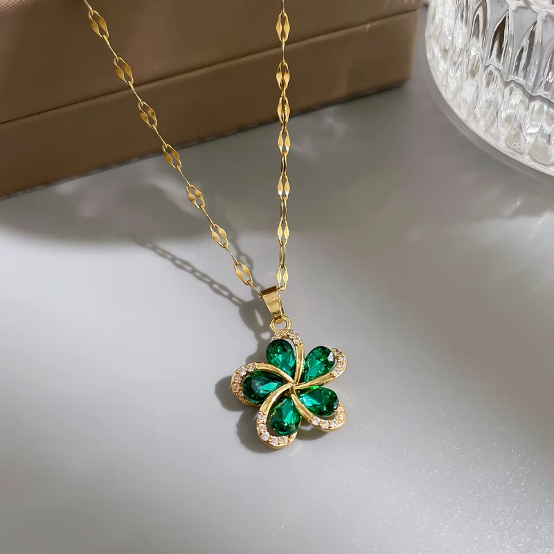 2021 New Luxury Design Green Zircon Flower Pendant Necklace For Women Exquisite Clavicle Chain Wedding Fashion Jewelry Gifts