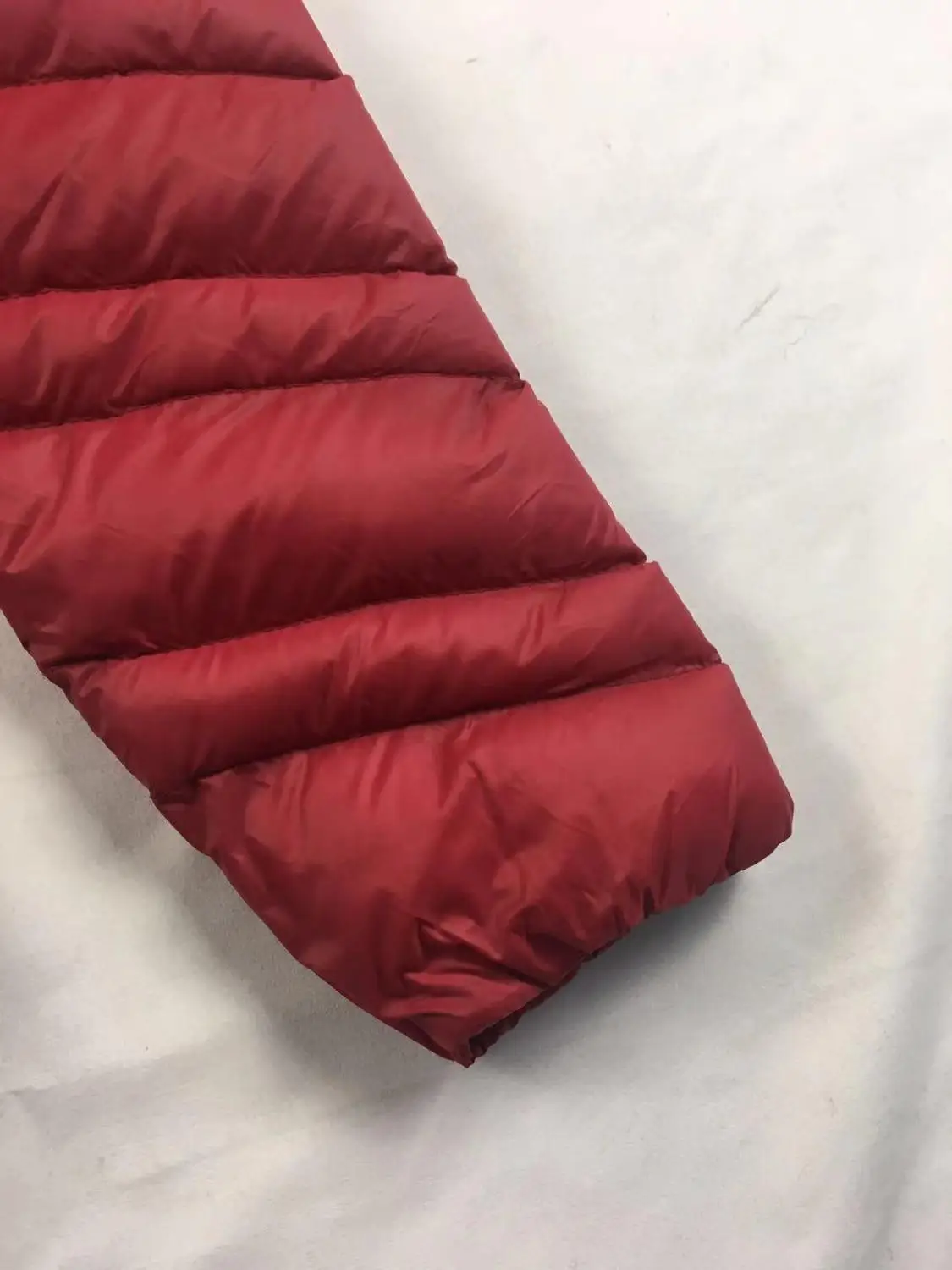 

ladies nylom slim winter padding jacket hooded clothing factory directly supply