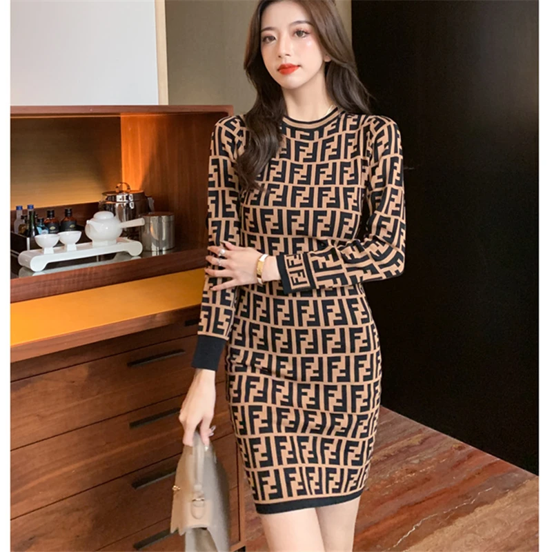 

Женский трикотажный жаккардовый свитер средней длины, с круглым вырезом и длинными рукавами, Осень-зима 246