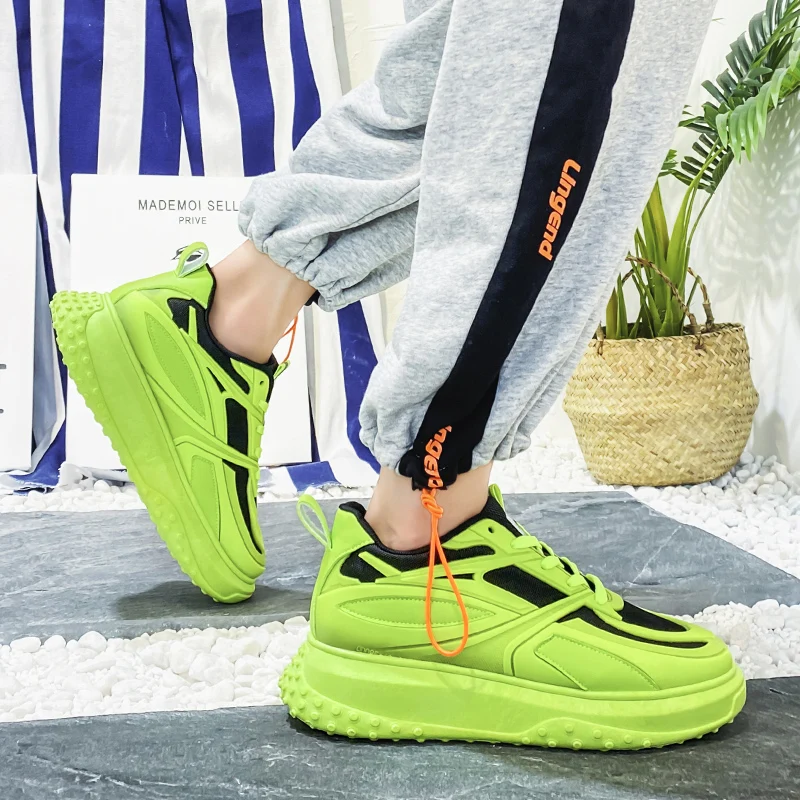 

New Arrival Leather Golf Shoes Anti-Slippery Golf Sneakers for Men Black Man Sports Shoes Thick Bottom Golf Shoes Spike