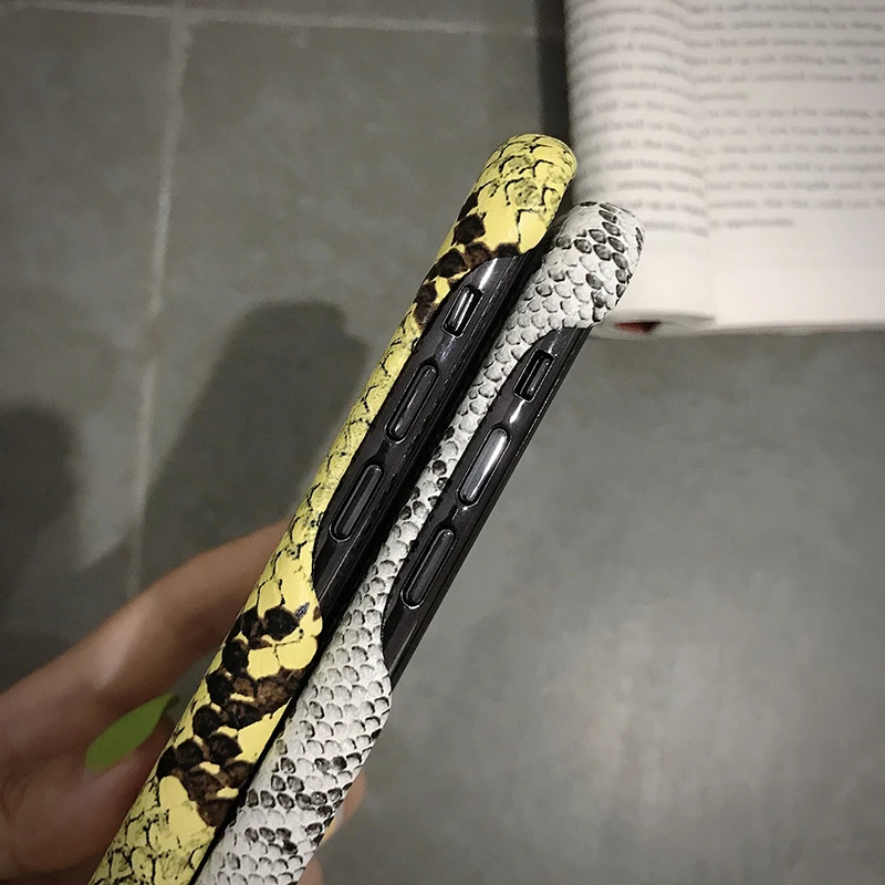 

Luxury brand 3D Relief Sexy python snakeskin Hard leather phone case for apple iphone 7 8 Plus X XS XR MAX 11 Pro SE 12 SE cover