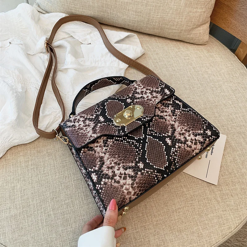 2019 женская новая модная сумка-книжка со змеиным принтом с одним плечом и