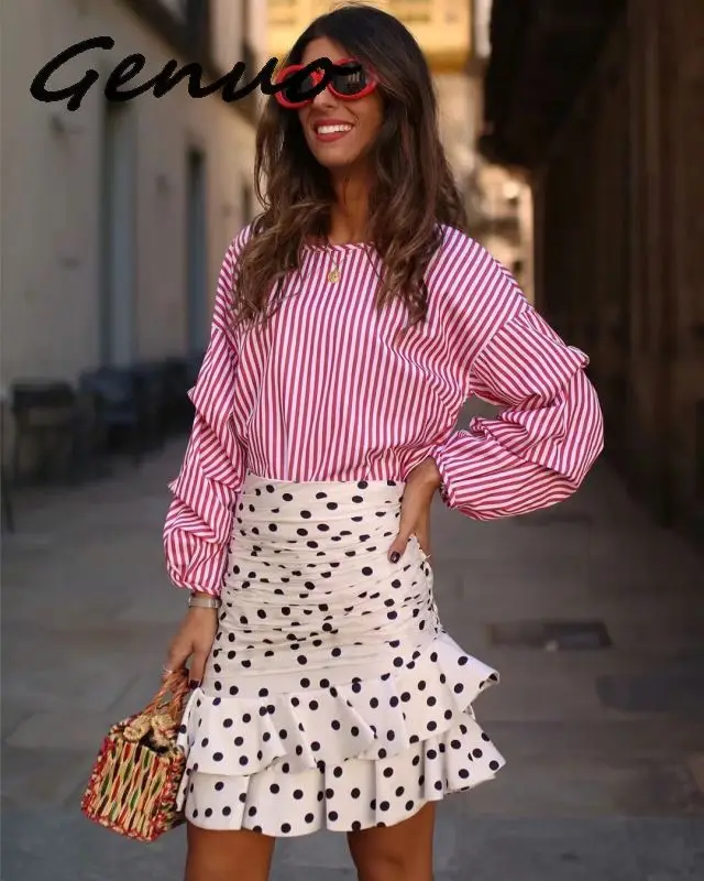 

Женская ассиметричная мини-юбка в горошек, с рюшами