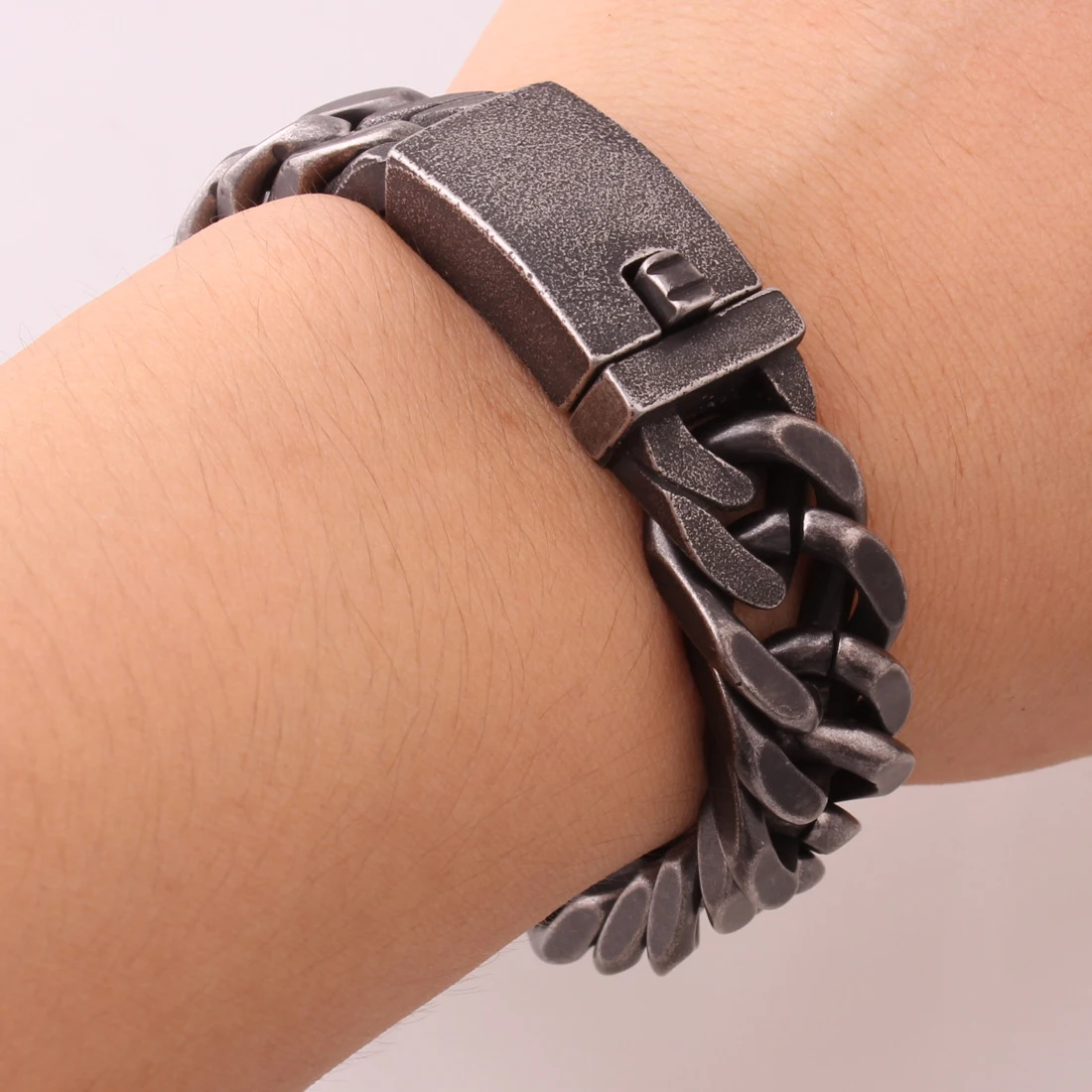 

Тяжелые Крупные 15 мм Широкие велосипедные панцирные Цепные браслеты мужские матовые темные цепи из нержавеющей стали звеньевые браслеты в ...