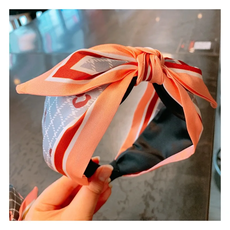 Шелковый принт повязки на голову с бантом для женщин милая повязка на голову аксессуары для волос, Корея повязка для волос корона цветок повязки на голову HJ