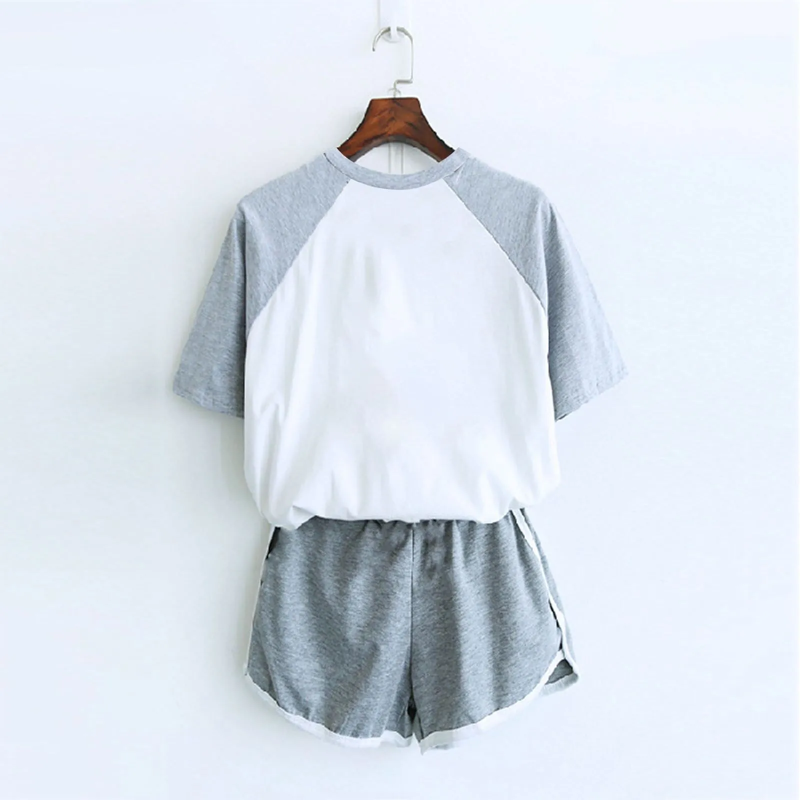 

Womensummershort Set Funny Pattern New Style Short Sleeve O-neck Streetwear Soft Cotton Latest Short Set 2021 New Style Sets