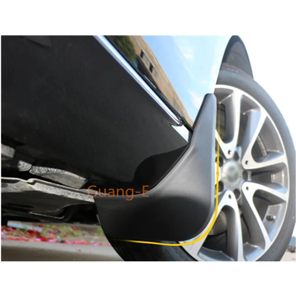 

For Toyota Camry 2018 2019 2020 2021 Car Cover Plastic Fender Soft Mudguard Protect Flap Splash Mud Guard Frame