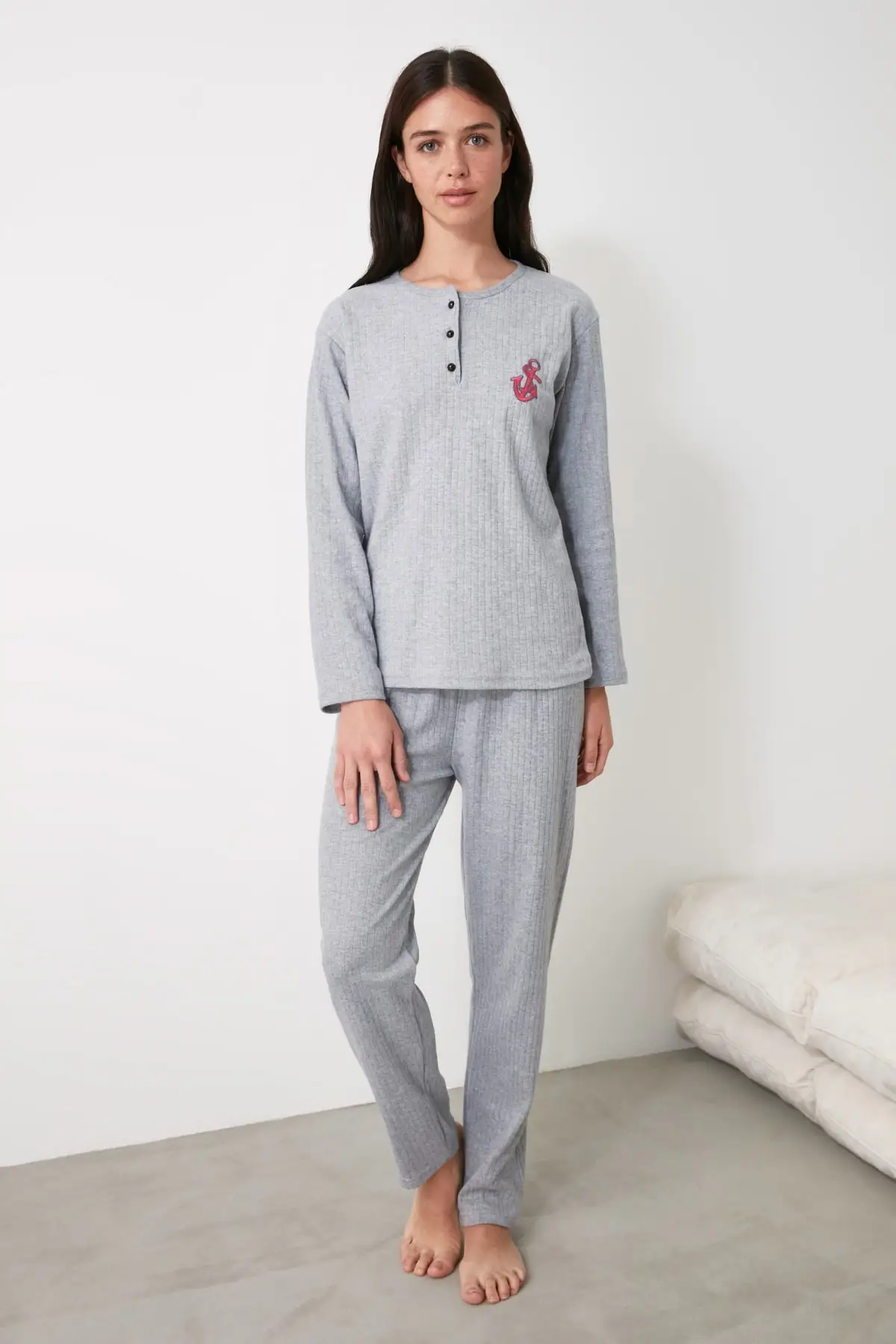 

Trendyol Gray Knitted Pajama set THMAW21PT1005