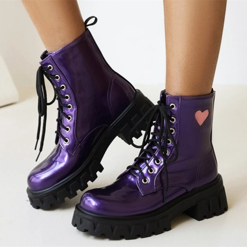 

Anti-slip Fashion Thick Sole Winter Boots Short Lace up Booty Heart Shape Platform Women Shoes Plus Size 43