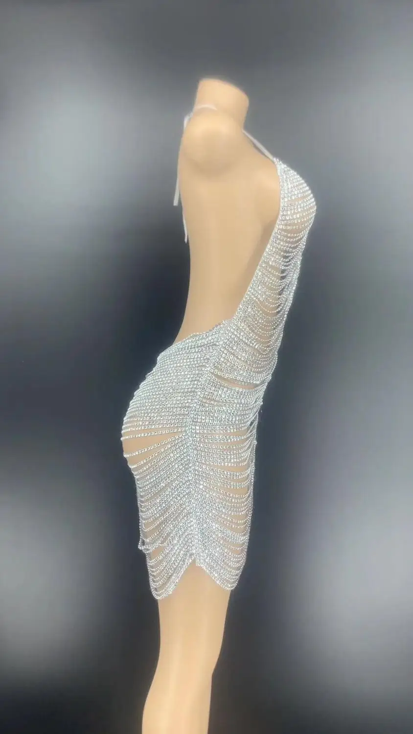 2021 серебристый Стразы цепочки с низким вырезом на спине короткое платье бар