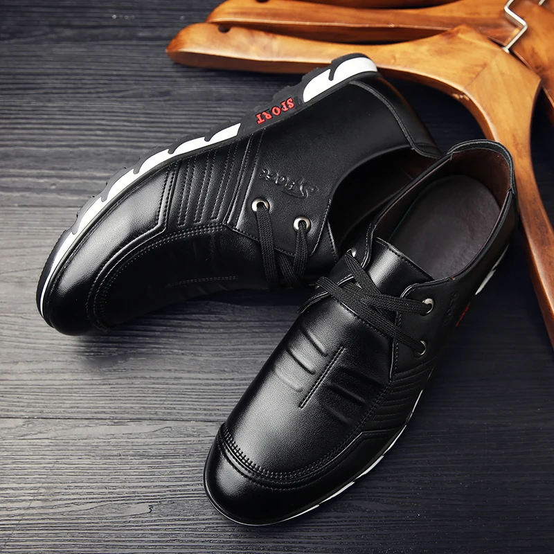 

Men's Loafers trend 2020 Comfortable Boat Shoes Fashion Mens Sports Shoes Leather Male Sneakers Non-slip moccasin man