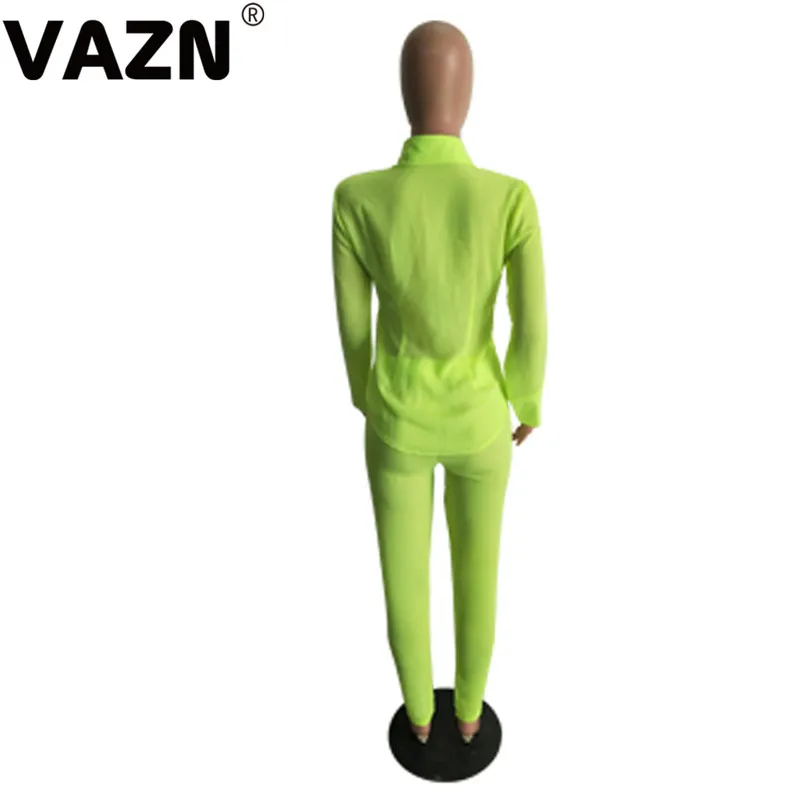 Женский комплект из футболки и брюк VAZN однотонный красный зеленый 2 предметов с