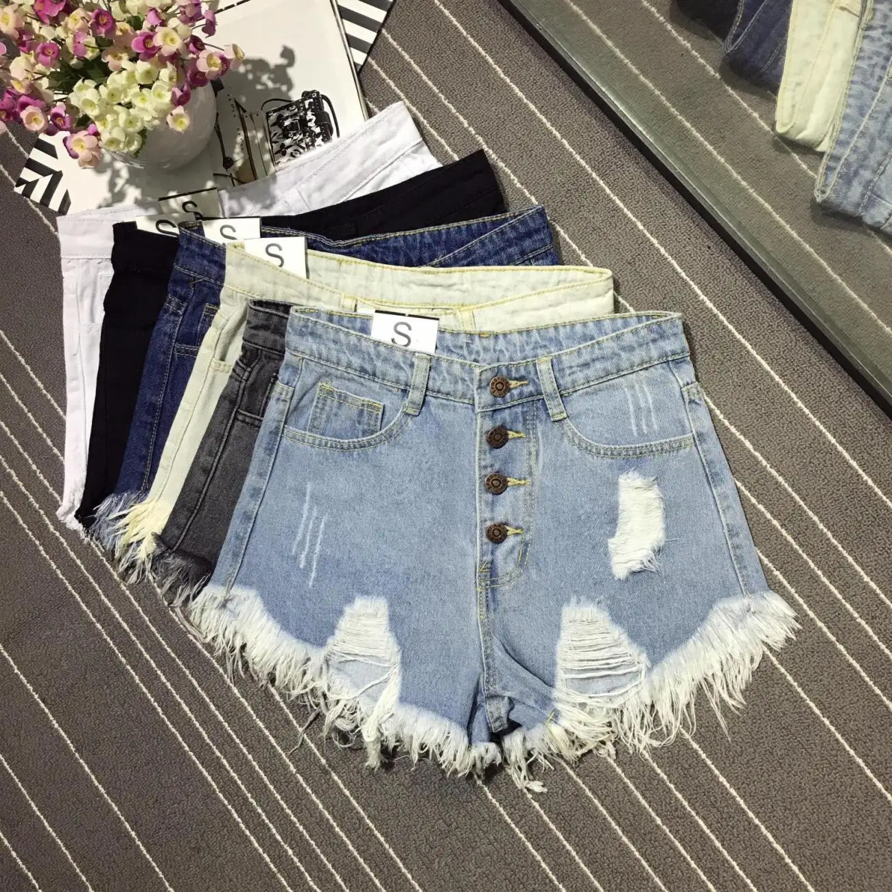 

Korea Fashion Summer Women High Waist Button Sexy Hole Rippe Jean Shorts Cotton Demin Loose Shorts Plus Size Hot Shorts
