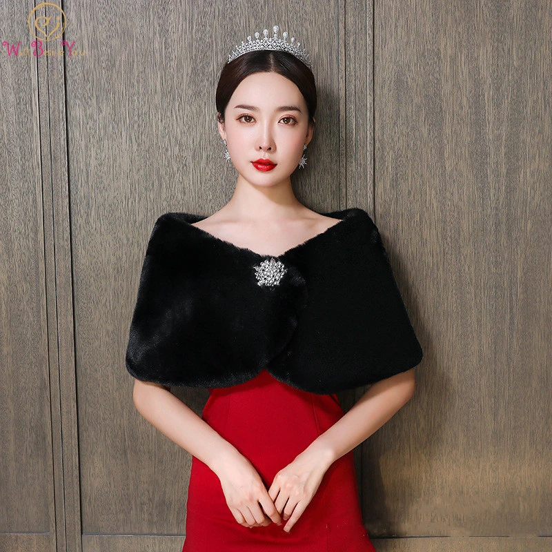 Свадебная шаль из искусственного меха черная Брошь Стразы Простой Болеро