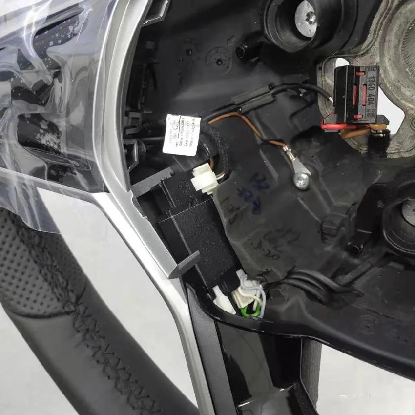 Многофункциональное рулевое колесо с сенсорной кнопкой для MQB Golf 8|Клипсы и