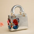 Новинка 2020, женская сумка-тоут с крокодиловым узором и инкрустированными бриллиантами, дизайнерская женская сумка-мессенджер в виде бабочки для принцессы, сумка на плечо с шарфом