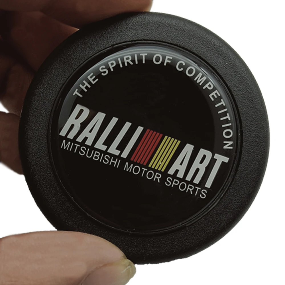 Черный высококачественный универсальный модифицированный автомобильный