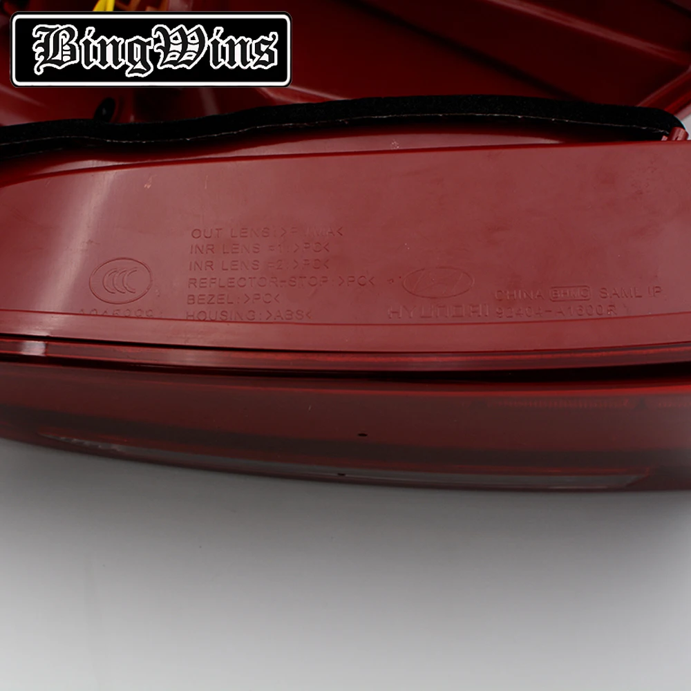

Car style For Hyundai SantaFe 2017 rear lights left and right tail lights rear brake reverse steering lamp housing assembly