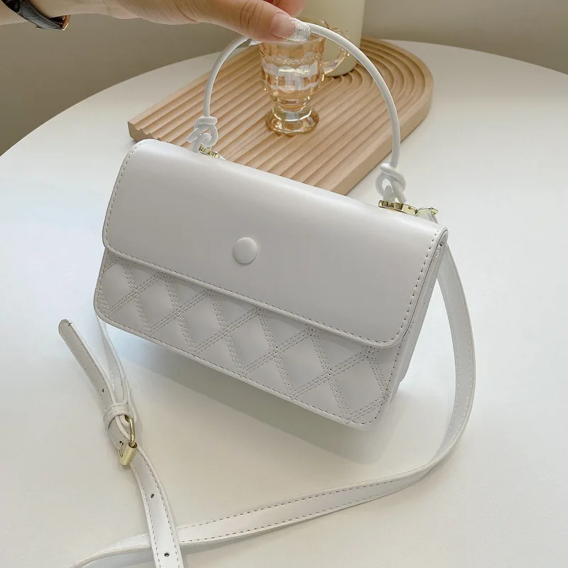 

High-quality Ladies Handbags 2021 Summer New Fashion One-shoulder Messenger Bag Korean Version of The Diamond Small Square Bag