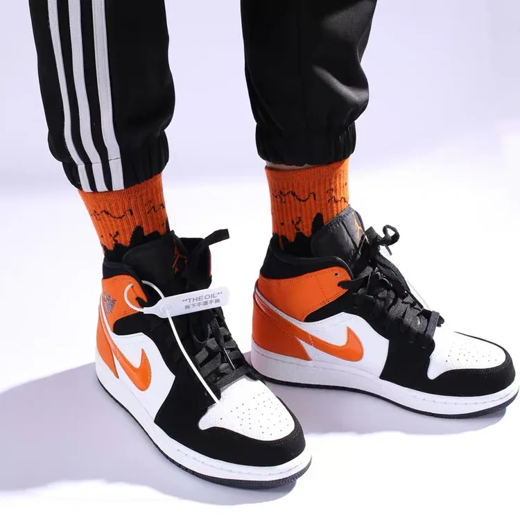 Носки унисекс модные хлопковые в стиле хип-хоп с красным пламенем огнем